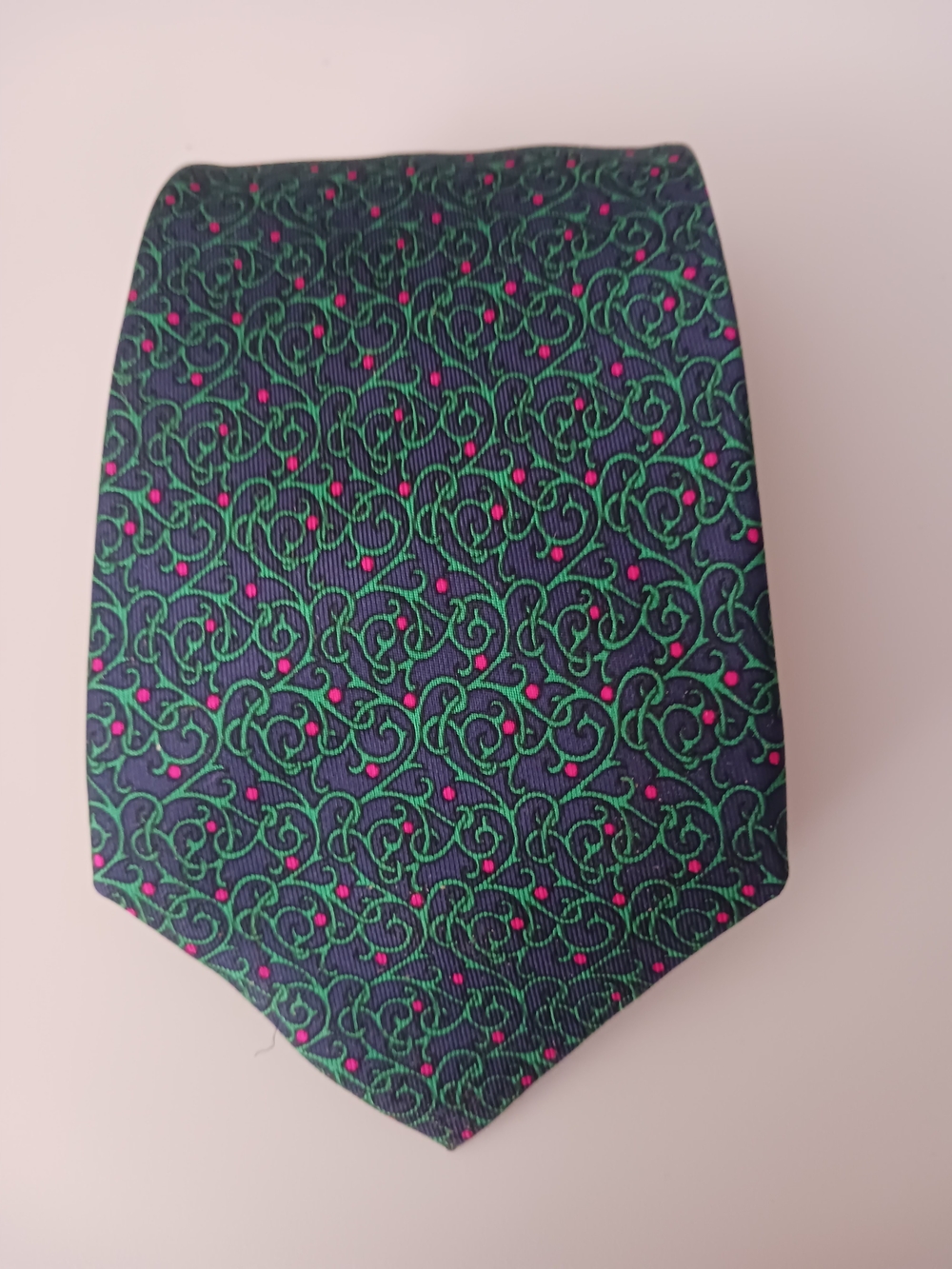 Hermes Men's Luxury Silk Necktie Scrolling Vines Green Pink Vtg 90s